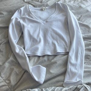 casual white ribbed top